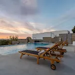 Serenity Sunset Villa, Glinado Naxos, By Naxosvibe *